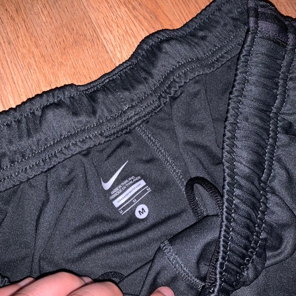 Nike Grey / Black Athletic Shorts Size Mens Medium - Picture 5 of 7